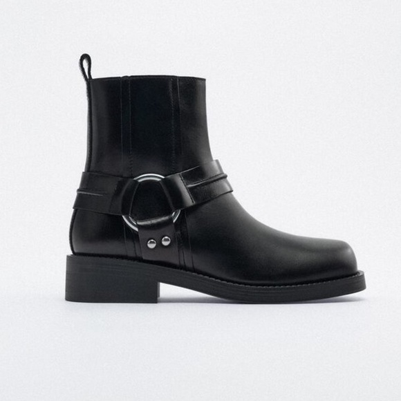 NWT. Zara Black Leather Flat Biker Boots. Size 8. - Picture 1 of 8